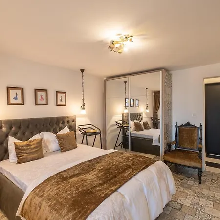 The Little Things Luxury Studio