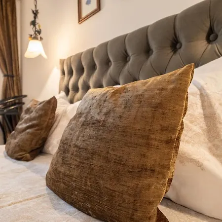 The Little Things Luxury Studio Апартамент София